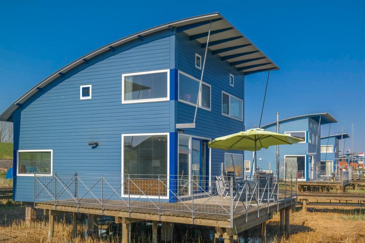 6 Pers. Waterfront Home Seeblick, Equipped Stilt House On The Water Anjum Exterior foto