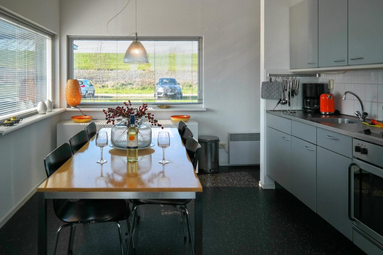 6 Pers. Waterfront Home Seeblick, Equipped Stilt House On The Water Anjum Exterior foto